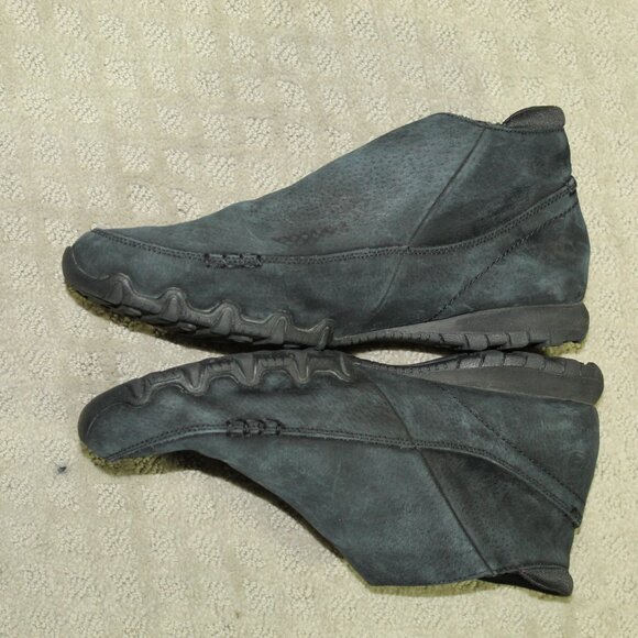 Skechers Wm 11 Relaxed Fit Air Cooled Memory Foam Black Leather Moccasin Bootie - Picture 4 of 6